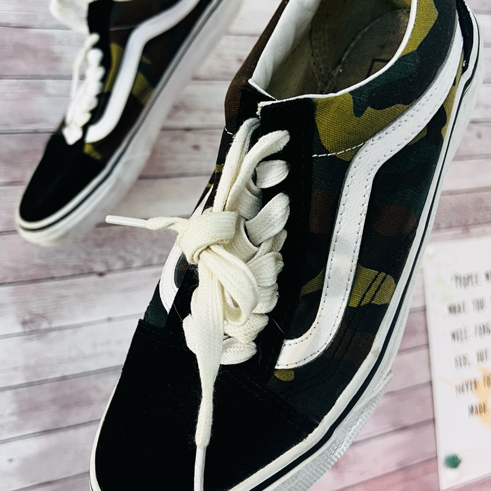 Vans Camo Old Skool Shoes